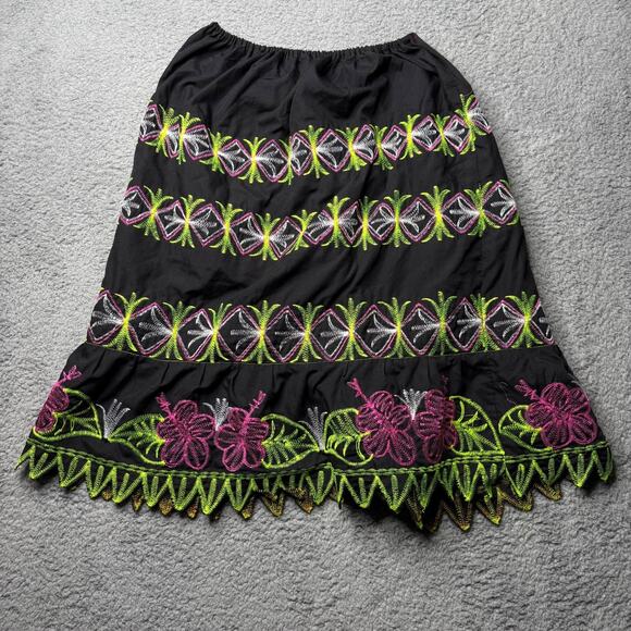 Vintage Hawaiian Hula Skirt Womens Medium Black Embroidered Flower Stretch Waist - Picture 1 of 8